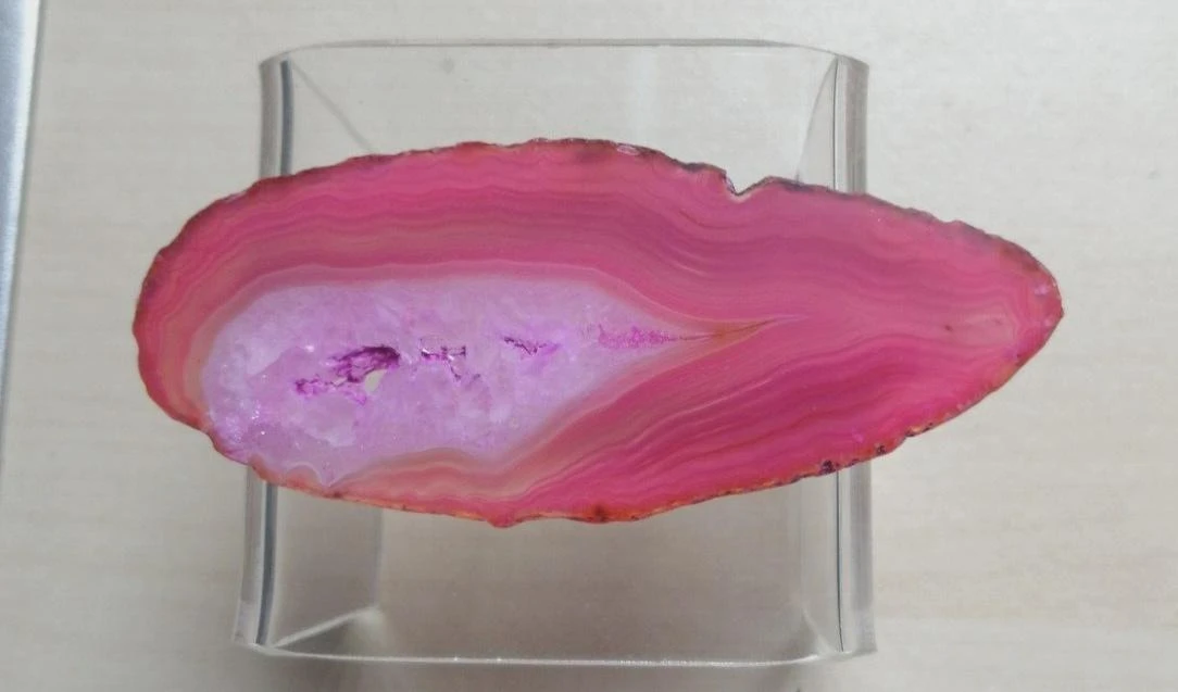 Tranche agate rose polie long 7 cm / 13,83 g Rio Grande do Sul - Brésil